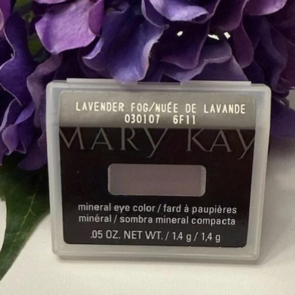 Mary Kay Lavender Fog Eye Shadow -Discontinued